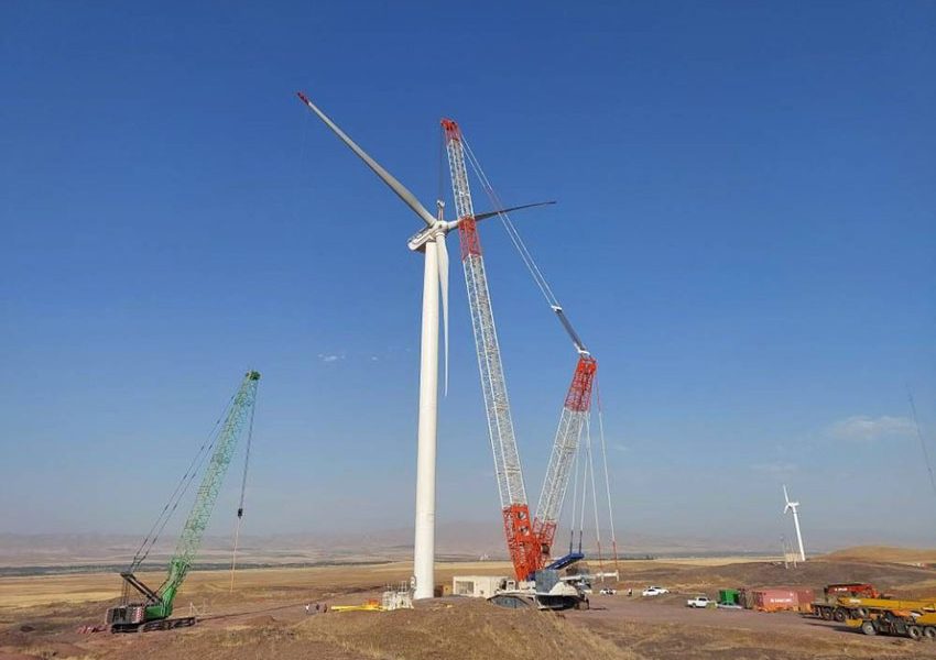 نصب توربین ملی در نیروگاه بادی علی آباد ابهر
